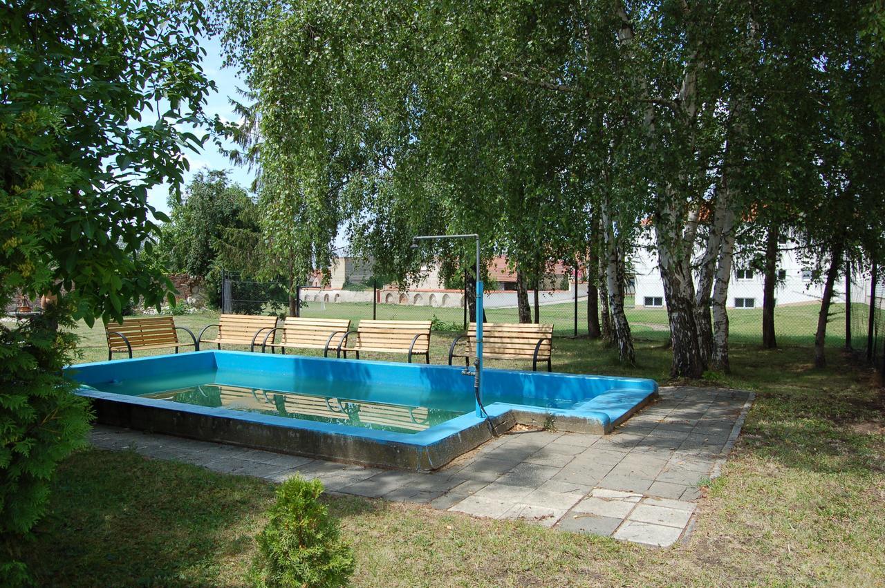 Hotel Aurelius Mikulov Luaran gambar